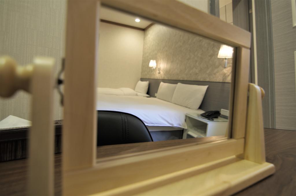 泊居旅店 Oursinn Hotel Taipéi Exterior foto